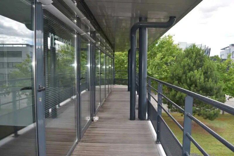 Office in Saint-Priest for lease - Building Photo - Image 3 of 7