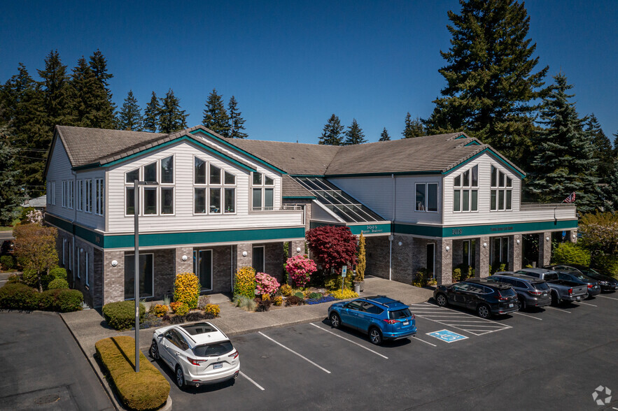 1019 Regents, Fircrest, WA for sale - Primary Photo - Image 1 of 1