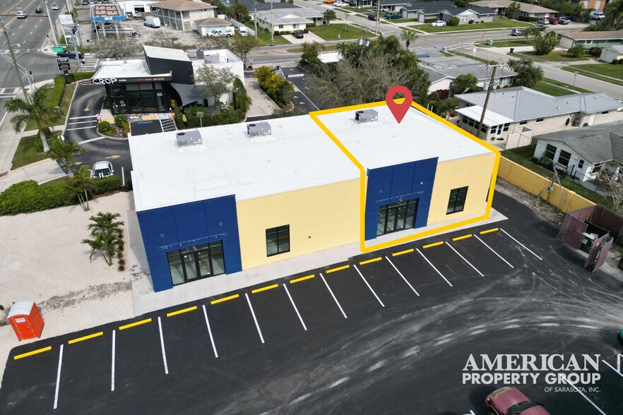 2460 Stickney Point Rd, Sarasota, FL for lease - Building Photo - Image 2 of 7