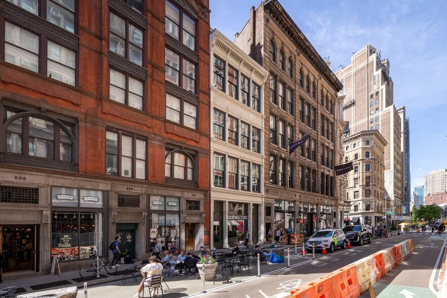 893 Broadway, New York, NY for sale - Building Photo - Image 2 of 9