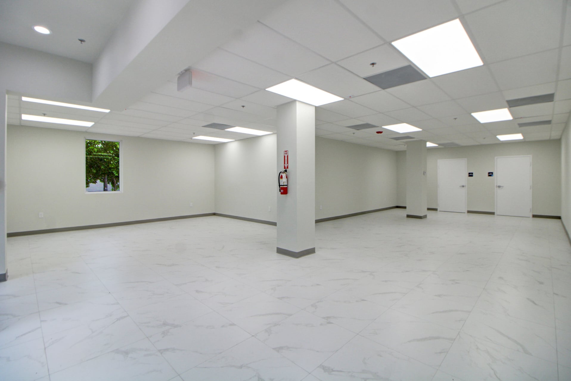 304 N Krome Ave, Homestead, FL for lease Interior Photo- Image 1 of 6