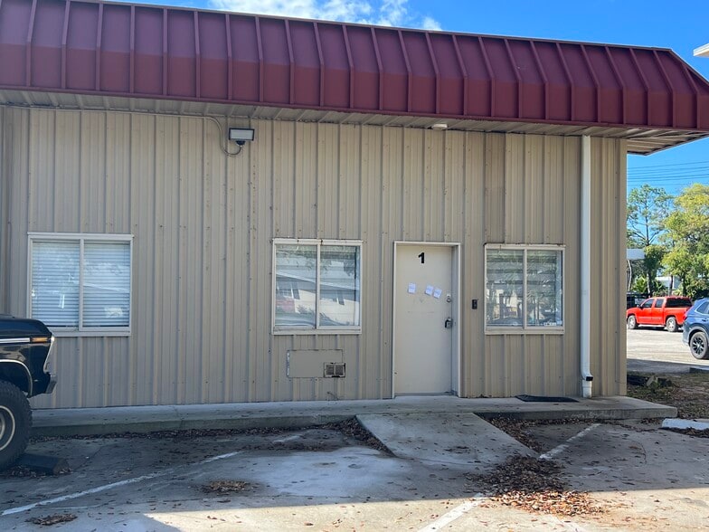 228 Hibiscus St, Jupiter, FL for lease - Building Photo - Image 1 of 4