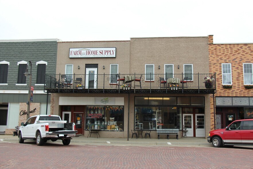 312 Washington St, Clyde, KS for sale - Primary Photo - Image 1 of 1