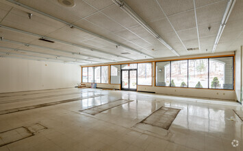 11 George's Fld, Hinsdale, NH for lease Interior Photo- Image 2 of 8