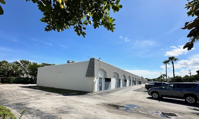 324-378 SW 13th Ave, Pompano Beach, FL for lease - Building Photo - Image 1 of 5