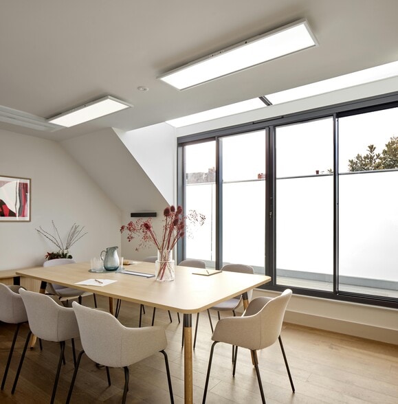 61-63 Rochester Pl, London for lease - Interior Photo - Image 2 of 12