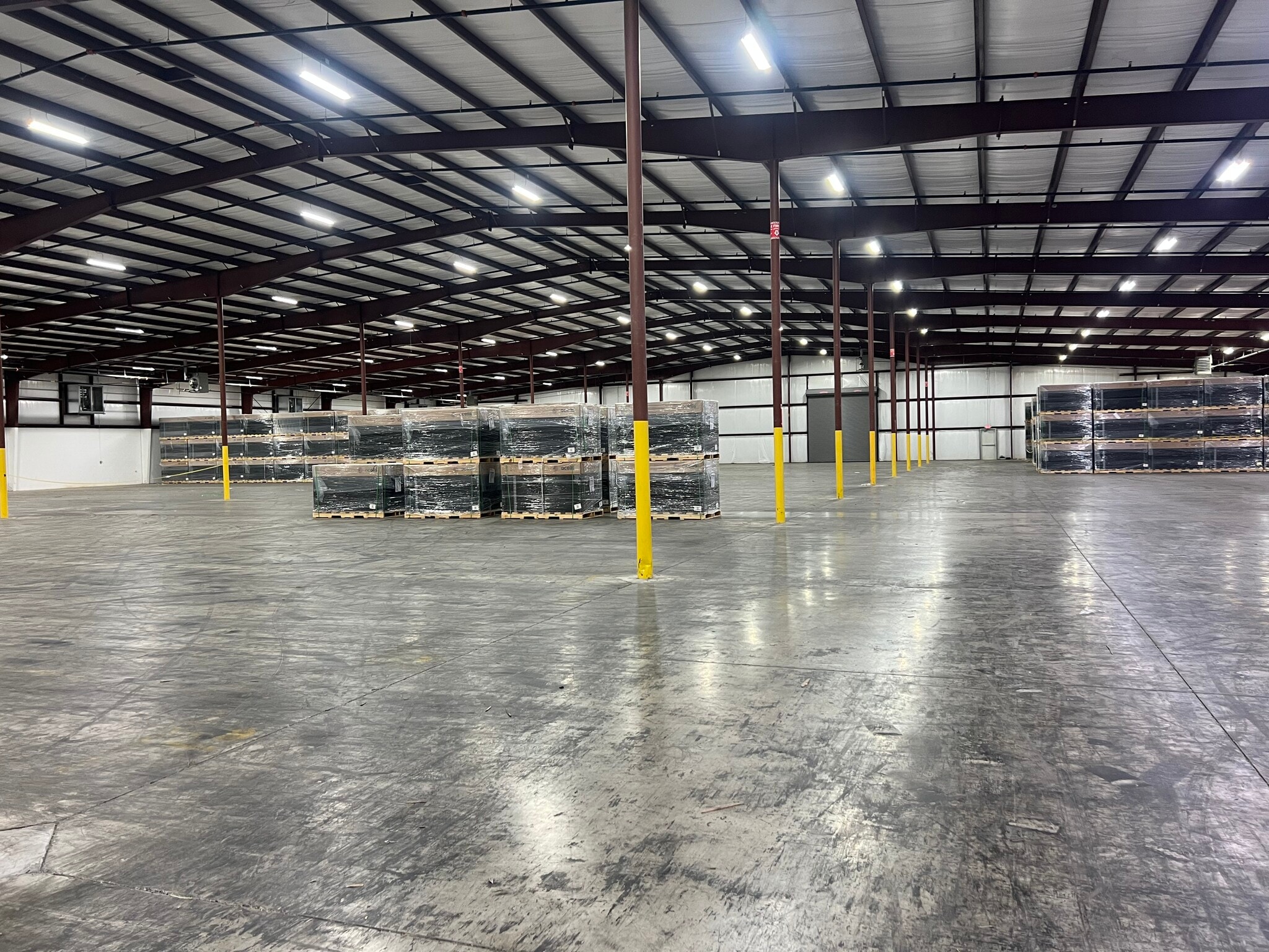 2195 Industrial South Rd, Dalton, GA for lease Interior Photo- Image 1 of 5