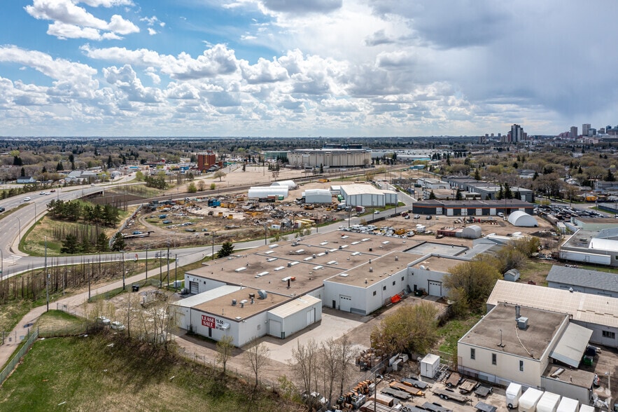12210 Mount Lawn Rd, Edmonton, AB for sale - Aerial - Image 1 of 1
