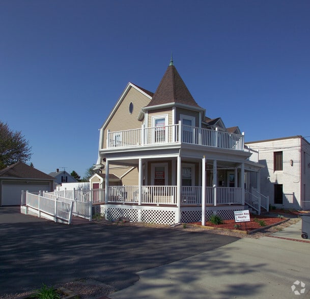 982 Mineral Spring Ave, North Providence, RI for sale - Primary Photo - Image 1 of 1
