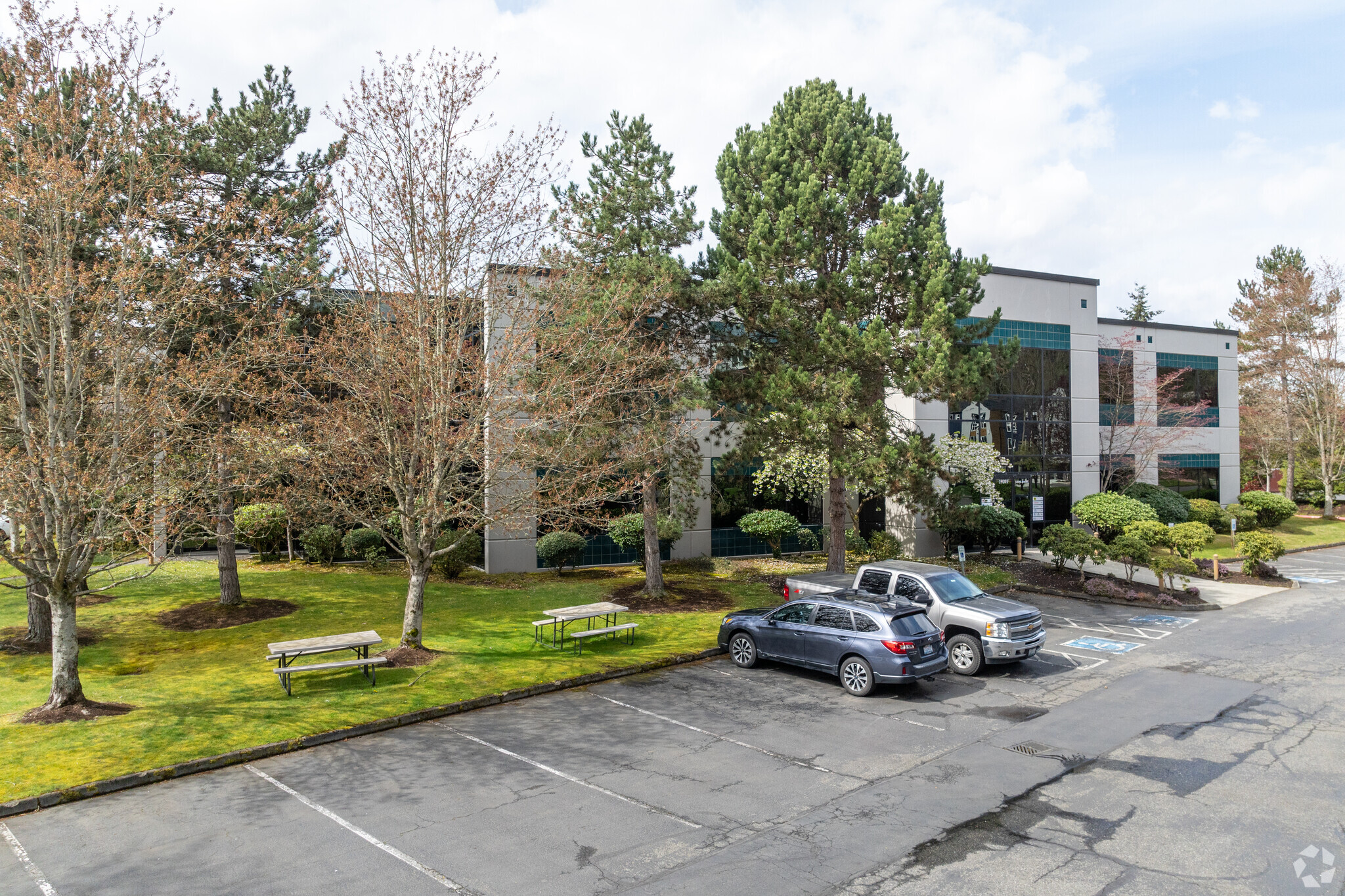 19201 120th Ave NE, Bothell, WA for sale Primary Photo- Image 1 of 11