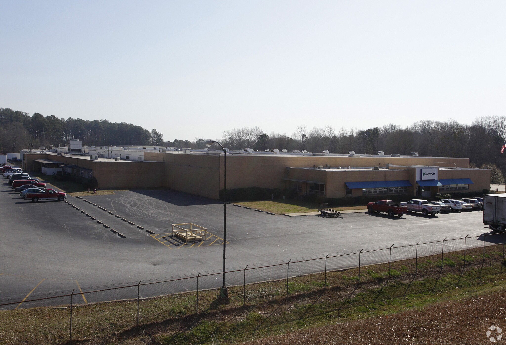 76 Sprayberry Rd, Newnan, GA for sale Primary Photo- Image 1 of 1