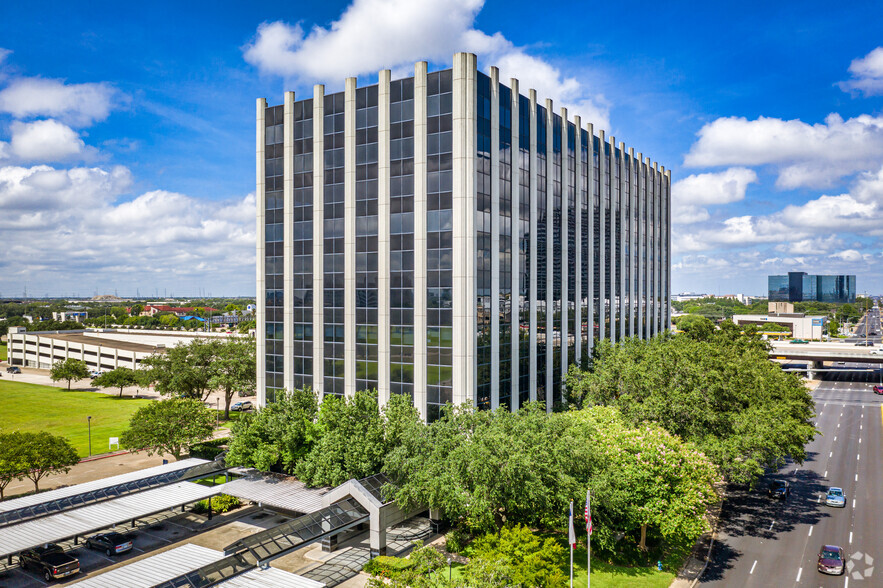 10205 Westheimer Rd, Houston, TX for lease - Building Photo - Image 1 of 8