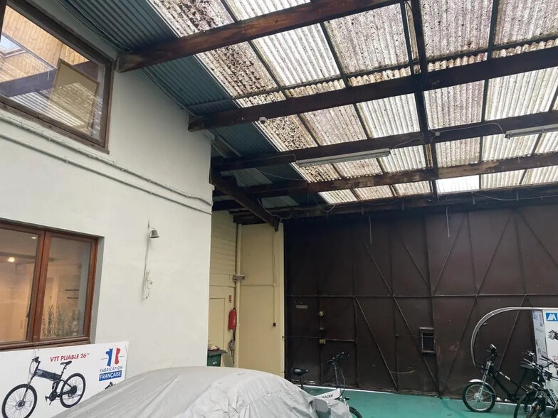 Flex in Bagnolet for lease - Building Photo - Image 3 of 6