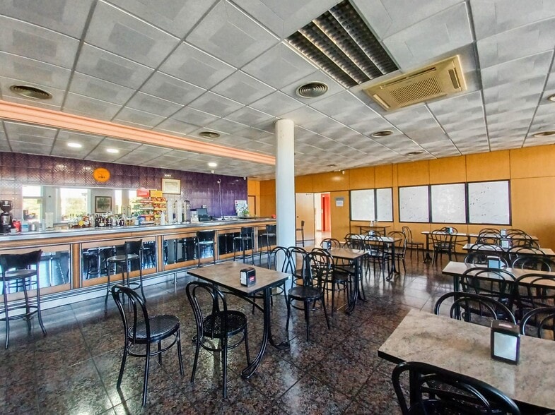 Specialty in Móra la Nova, Tarragona for sale - Interior Photo - Image 3 of 8