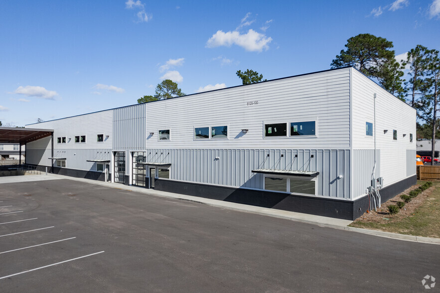 8120 Windsor Hill Blvd, North Charleston, SC for lease - Building Photo - Image 2 of 5