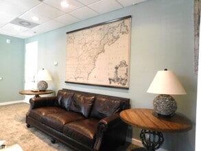 800 Main St, Hilton Head, SC for lease Interior Photo- Image 2 of 6