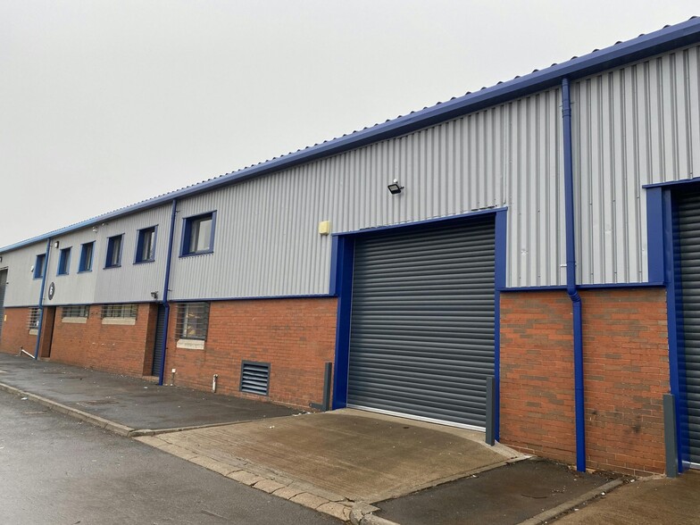 Heads Of The Valley Industrial Estate, Rhymney for lease - Building Photo - Image 3 of 3