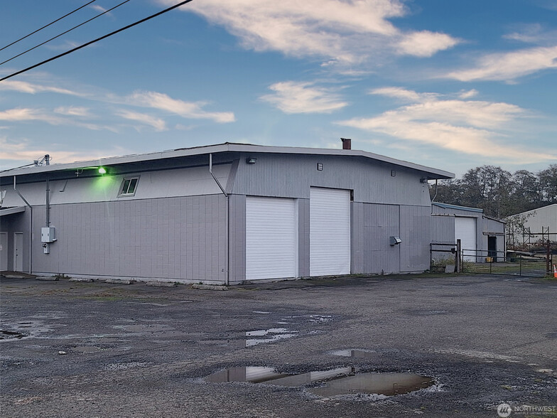 2200 Commerce St, Aberdeen, WA for sale - Building Photo - Image 1 of 4