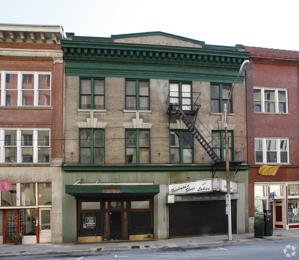 View Photo