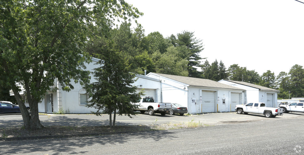 156 E Commodore Blvd, Jackson, NJ for lease - Building Photo - Image 3 of 4