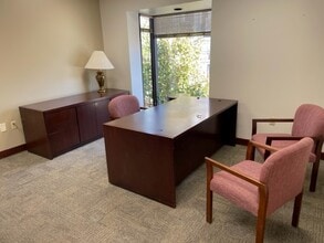 496 High St, Morgantown, WV for sale Interior Photo- Image 1 of 5