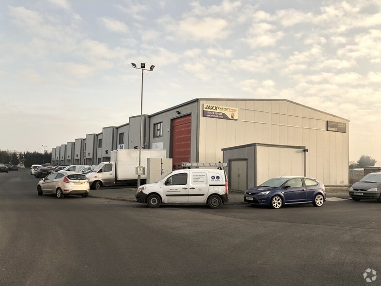 Dering Way, Gravesend for sale - Primary Photo - Image 1 of 1