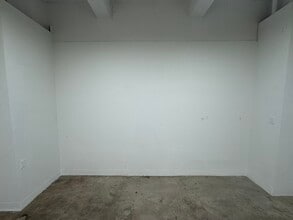 656 S Los Angeles St, Los Angeles, CA for lease Interior Photo- Image 2 of 6