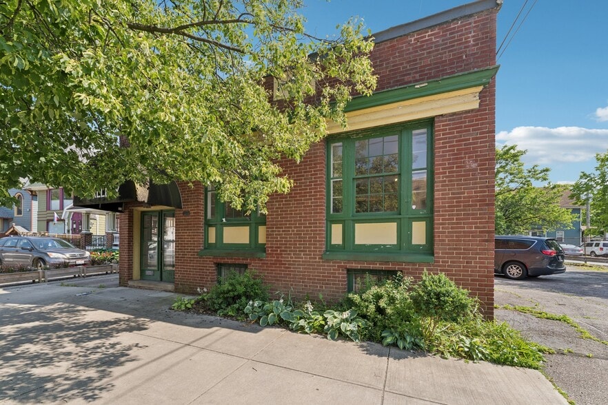 12610 Larchmere Blvd, Cleveland, OH for sale - Building Photo - Image 2 of 47