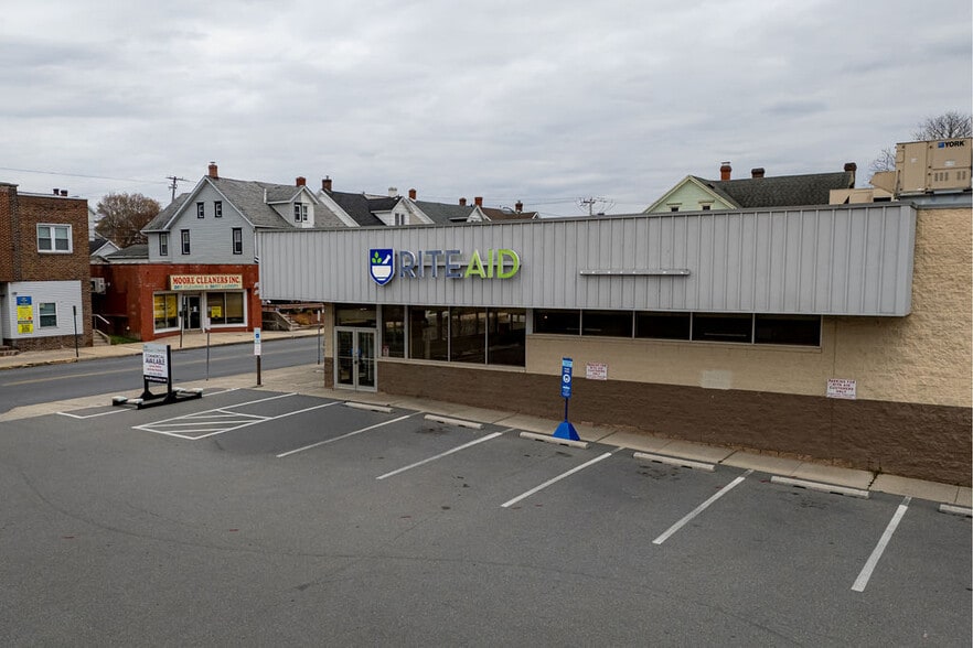 1620 Main St, Northampton, PA for lease - Building Photo - Image 1 of 11