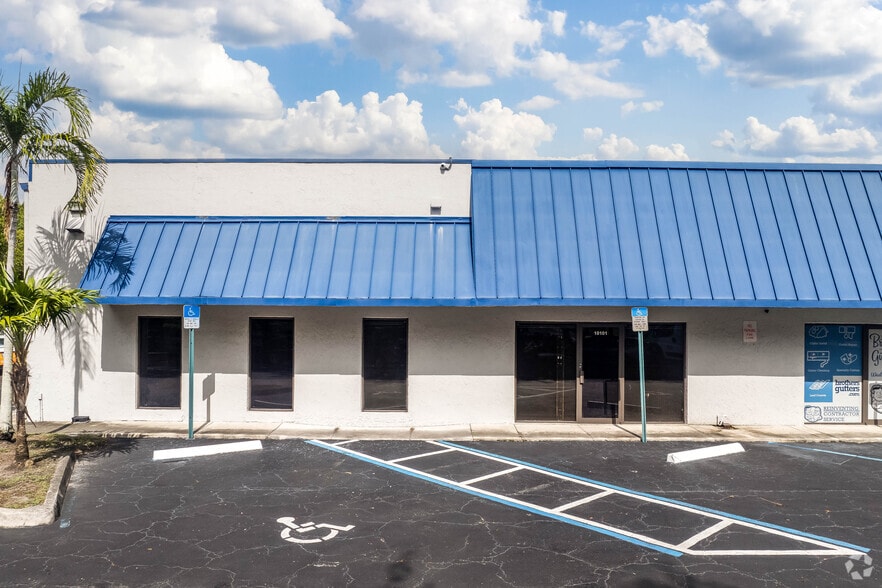 10101-10163 NW 46th St, Sunrise, FL for lease - Building Photo - Image 3 of 13