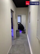 Office in Saint-Cannat for lease Interior Photo- Image 2 of 2