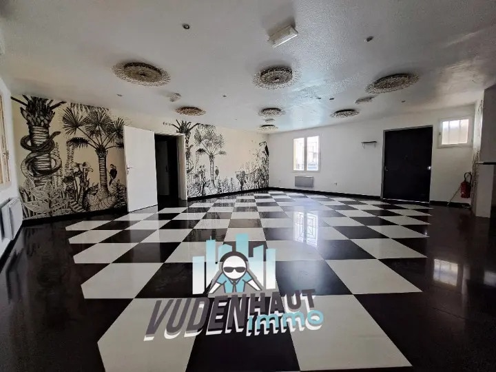 Retail in Portet-sur-Garonne for lease - Interior Photo - Image 3 of 9