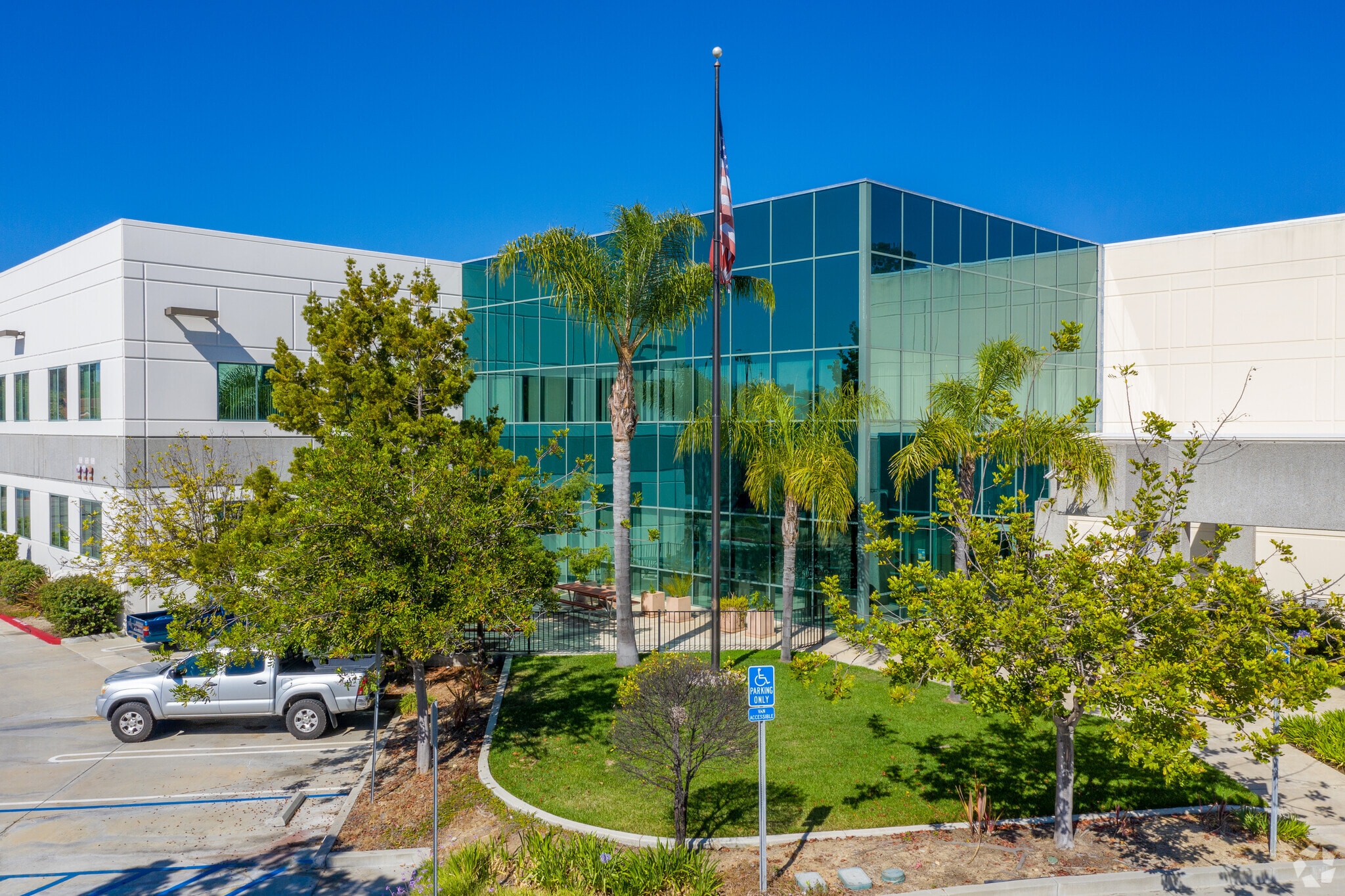 1 Viper Way, Vista, CA 92081 Industrial for Lease 1 Viper Way, Vista, CA 92081 Industrial for Lease