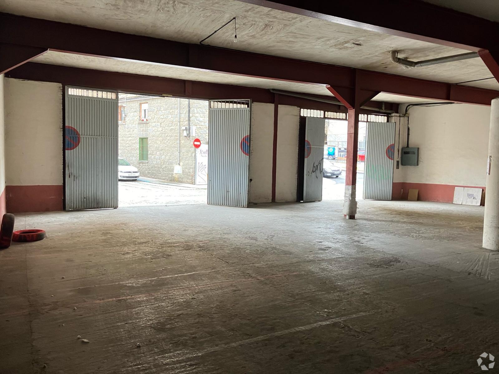 Calle Maria de Pablos Cerezo, 10, Segovia, Segovia for lease Interior Photo- Image 1 of 8