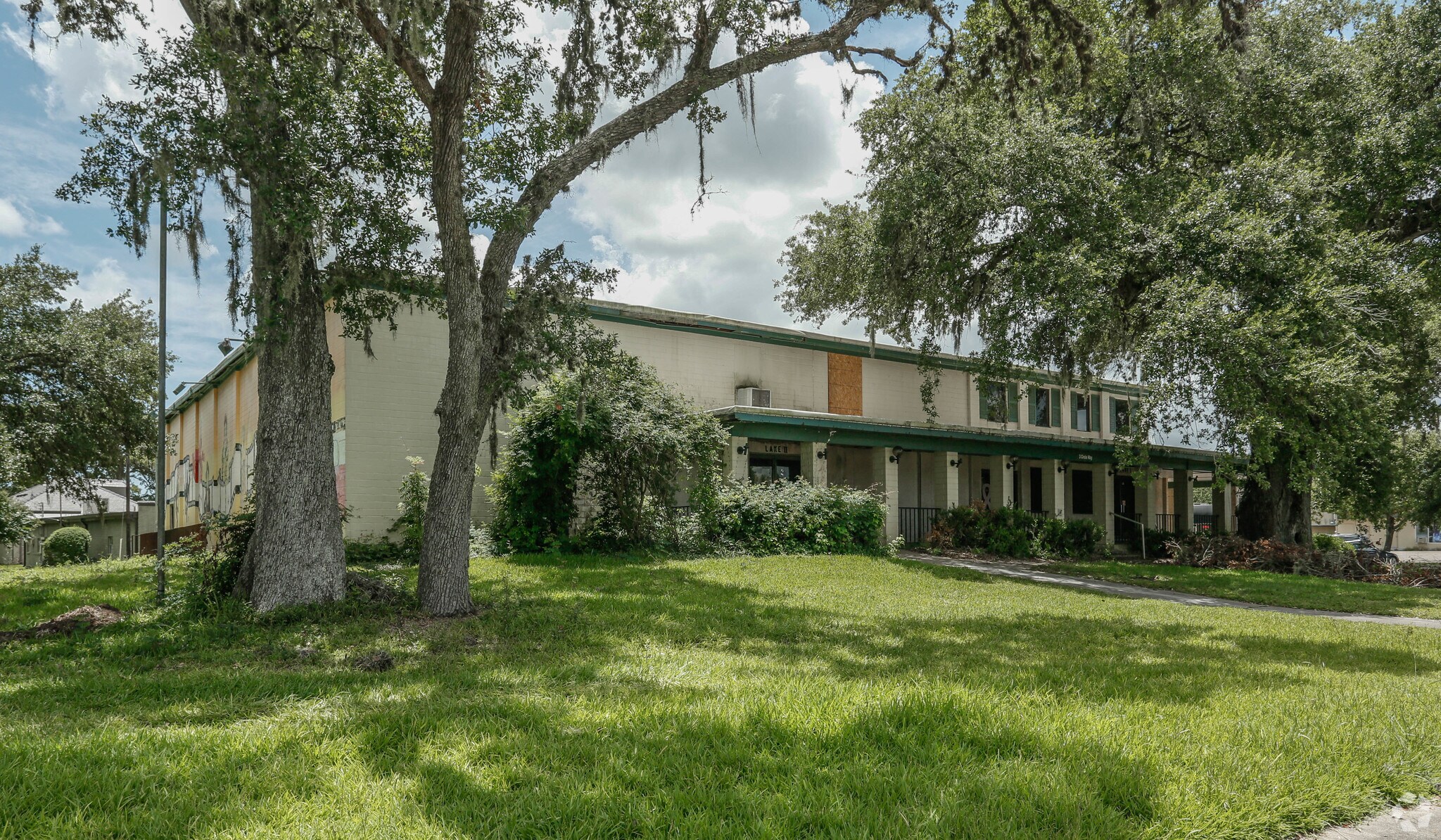 3 Circle Way St, Lake Jackson, TX for sale Primary Photo- Image 1 of 1