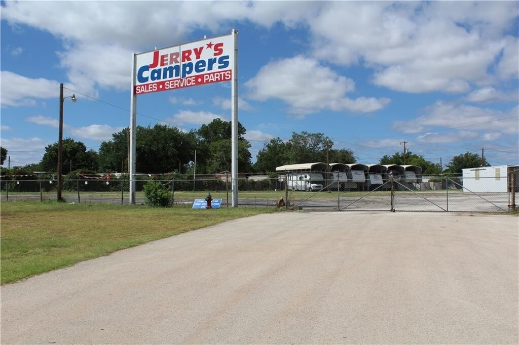 118 Arnold Blvd, Abilene, TX for sale Primary Photo- Image 1 of 1
