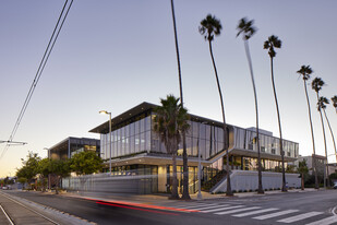 1221 Colorado Ave, Santa Monica CA - Convenience Store