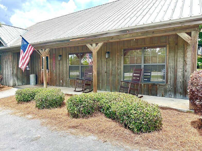8419 Valdosta Hwy, Morven, GA 31638 Morven Restaurant