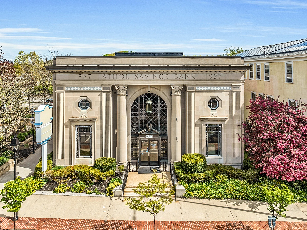 444 Main St, Athol, MA 01331 - Turn of the 20th Century Bank Building ...