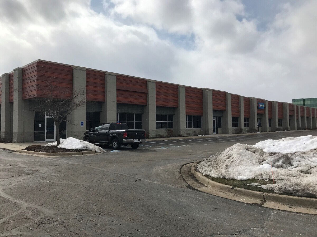 46985 Enterprise Ct, Wixom, MI 48393