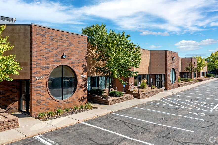 5575-5599 W 78th St, Edina, MN for lease - Building Photo - Image 2 of 4