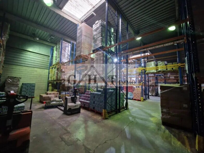 Industrial in Sarcelles for sale - Interior Photo - Image 2 of 5