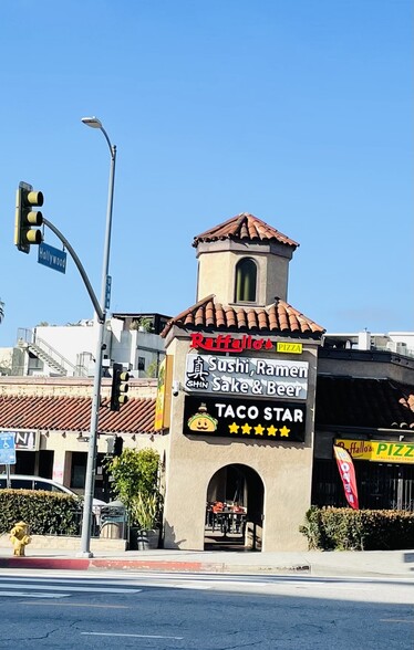 1655 N La Brea Ave, Los Angeles, CA for lease - Building Photo - Image 2 of 8