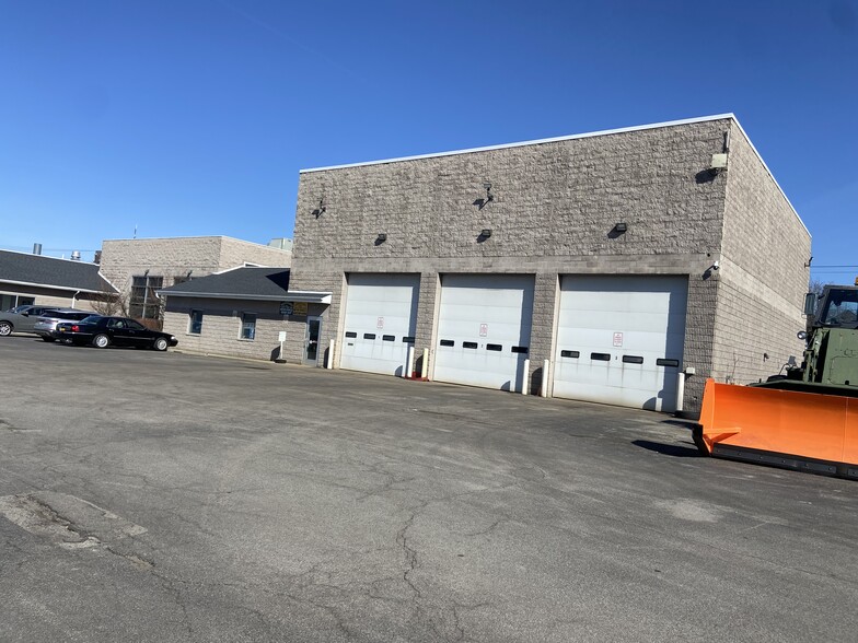 401 E Amherst St, Buffalo, NY for sale - Building Photo - Image 2 of 9