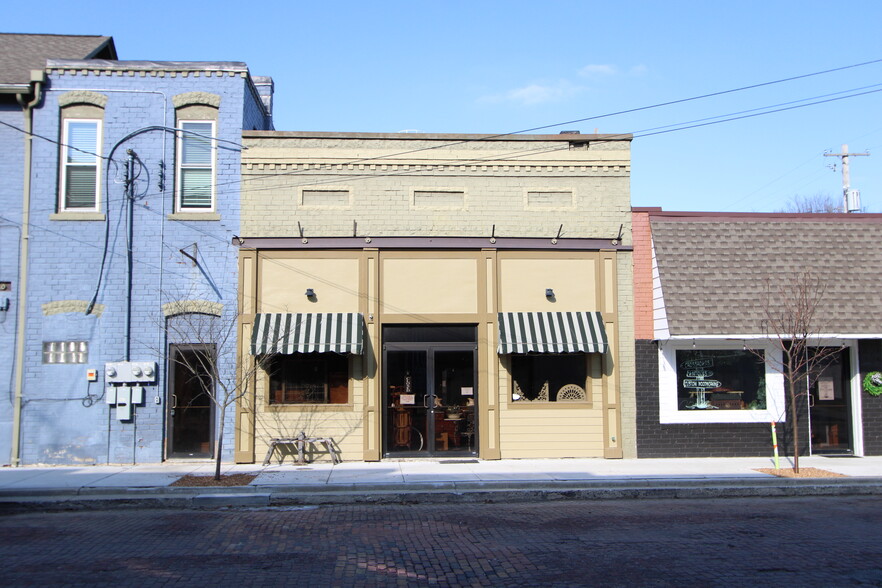 101 N Main St, Kirklin, IN for sale - Building Photo - Image 1 of 1