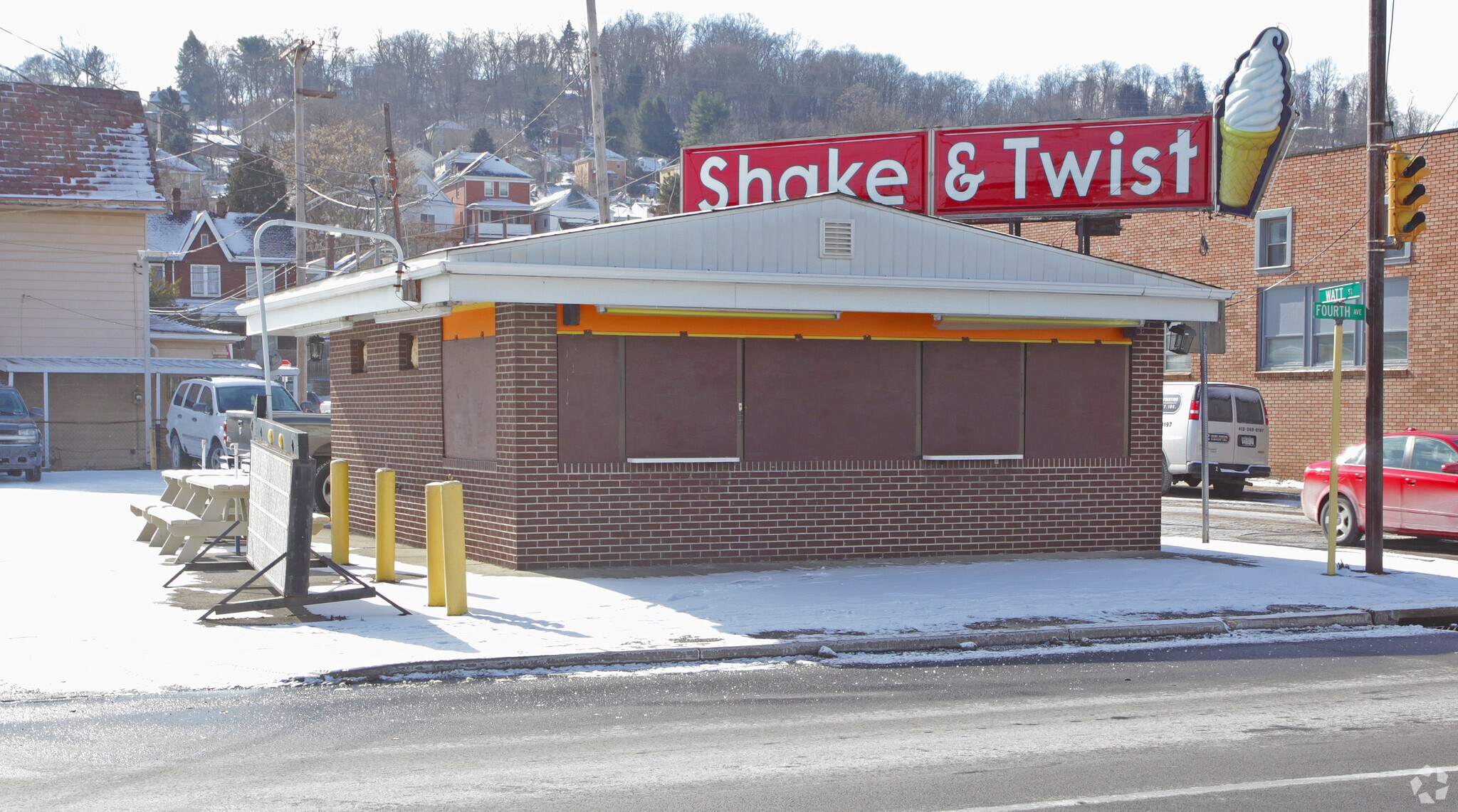800 4th Ave, Coraopolis, PA for sale Primary Photo- Image 1 of 1