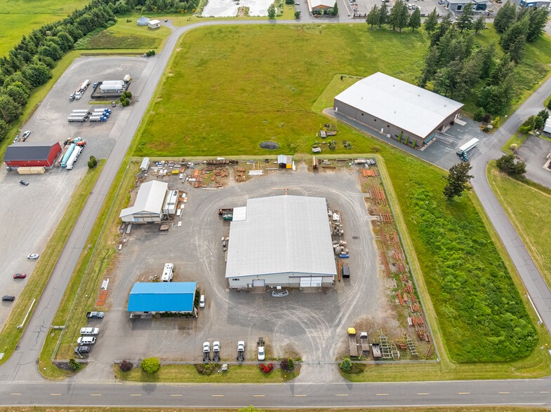 7135 Delta Line Rd, Ferndale, WA for sale - Primary Photo - Image 1 of 40
