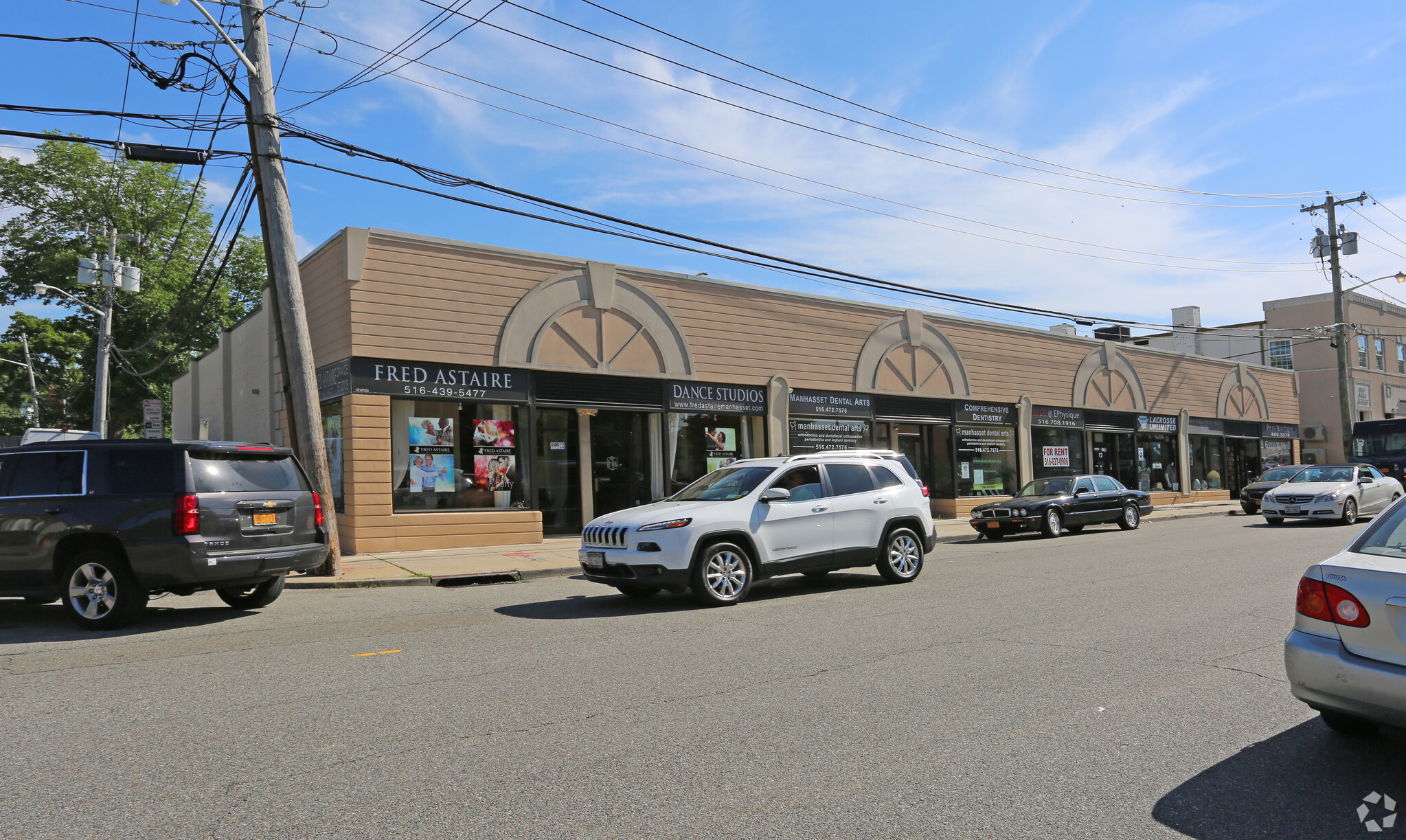 8-22 Park Ave, Manhasset, NY for sale Primary Photo- Image 1 of 9