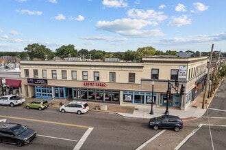 7370-7376 Manchester Rd, Maplewood, MO for lease Interior Photo- Image 1 of 9