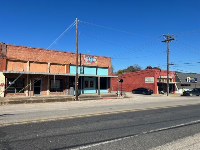 117 E Main Street, Italy, TX for sale - Building Photo - Image 2 of 10